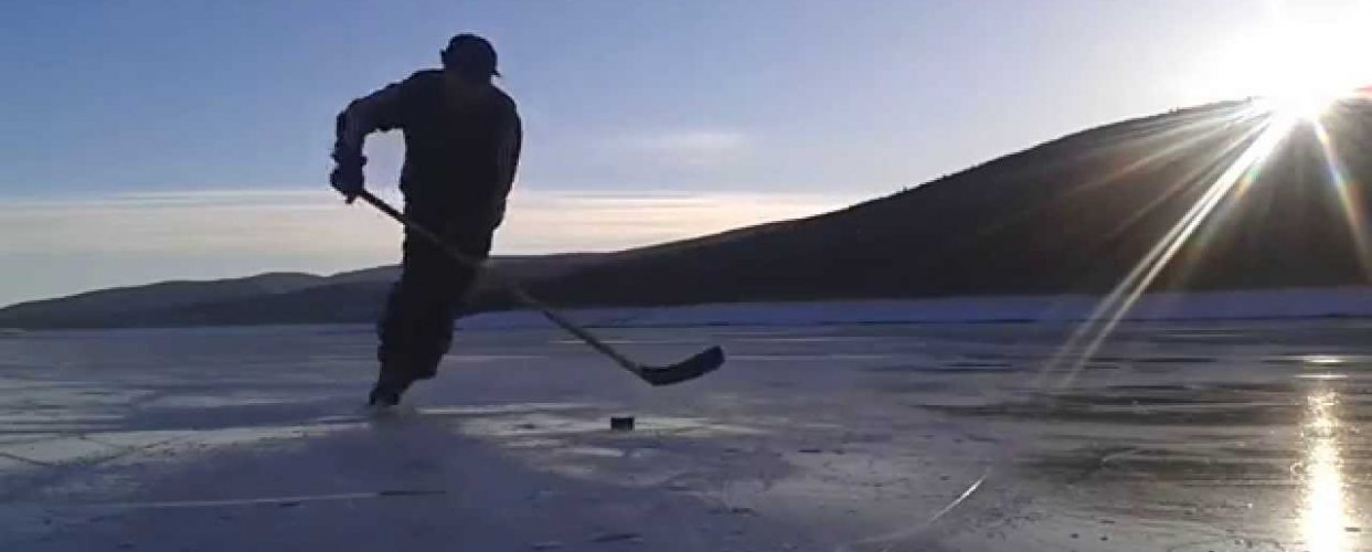 Македонска хокеј историја: Хокеј на замрзнато Мавровско Езеро